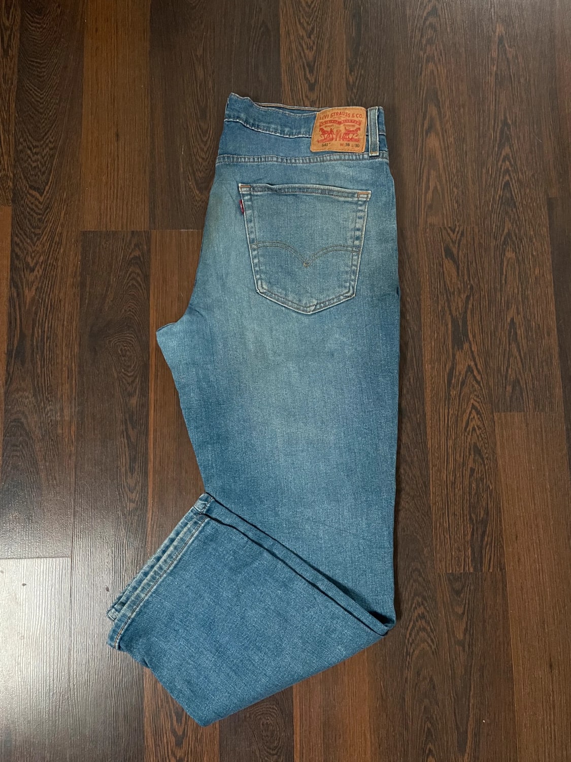 đź›’Jean Levi's 541 W36 L30đź›’