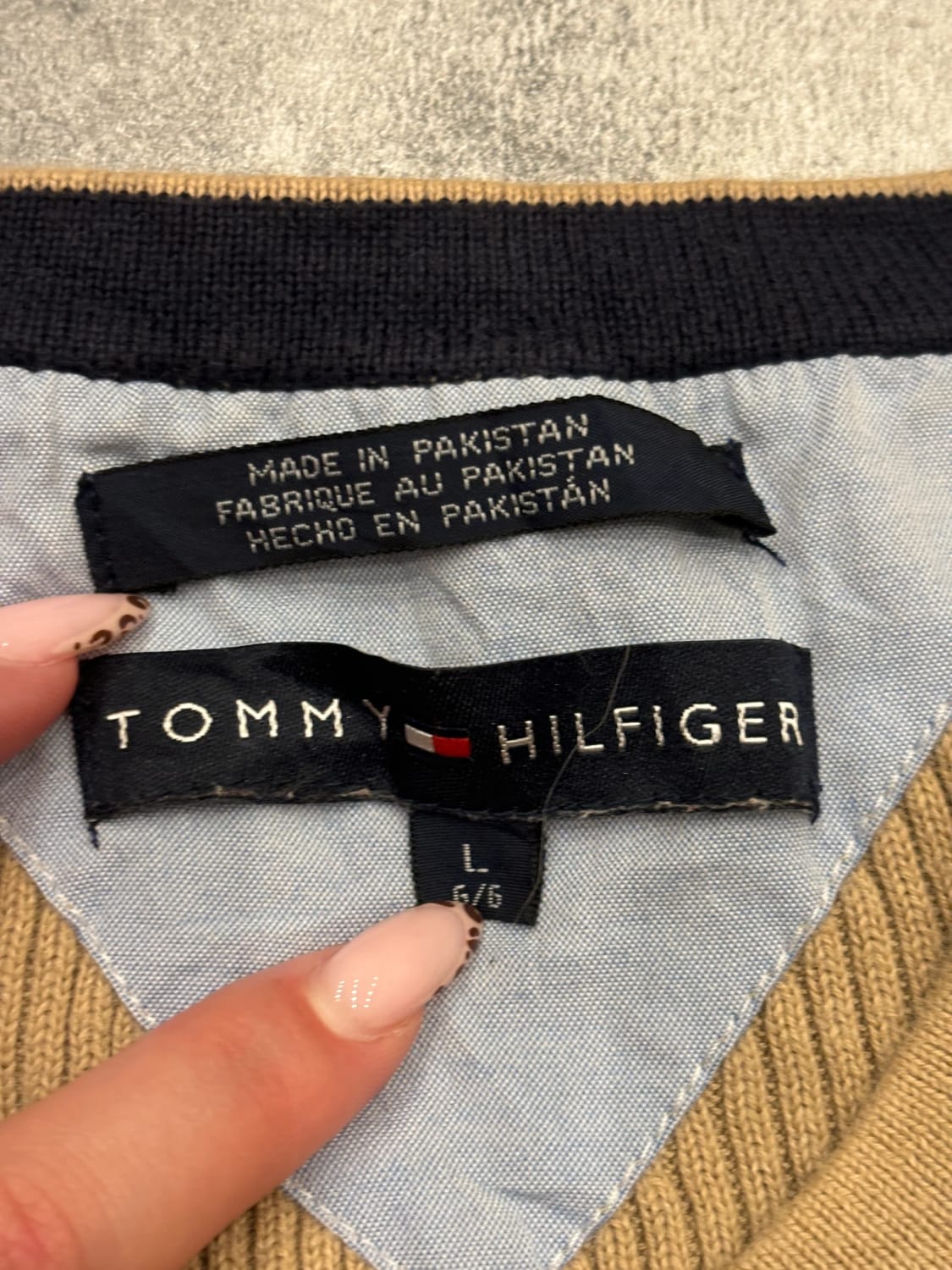 đź›’Pull Tommy Hilfiger L đź›’