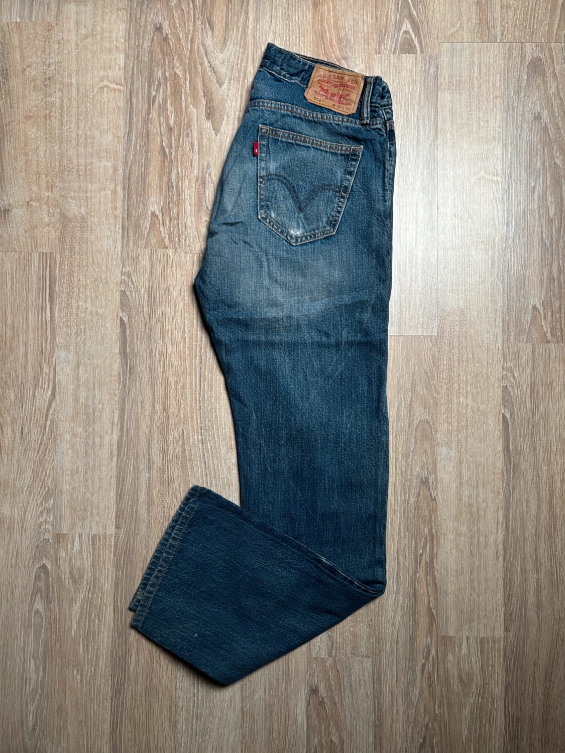đź›’Jean Levi's 514 W32 L34đź›’