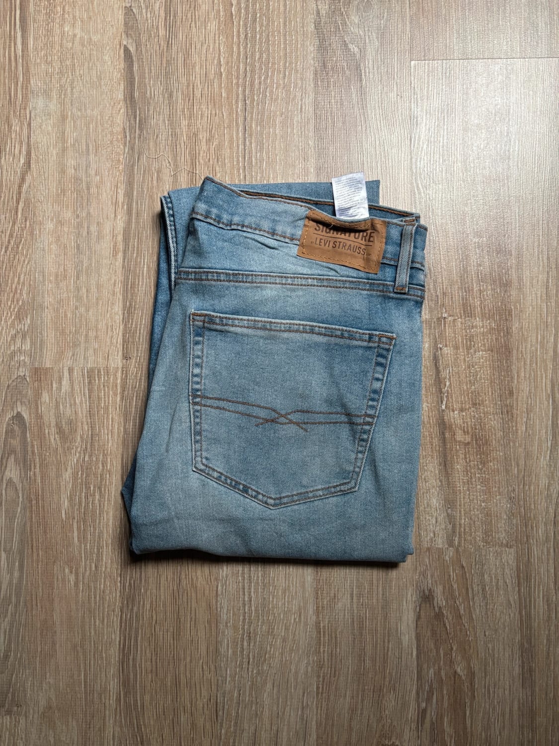 đź›’Jean Levi's Signature W36 L30đź›’