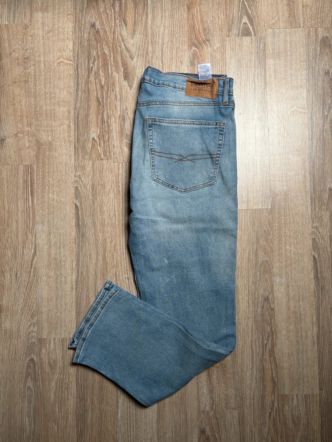 đź›’Jean Levi's Signature W36 L30đź›’
