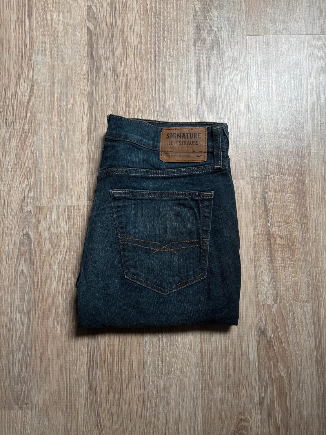 đź›’Jean Levi's Signature W33 L30đź›’