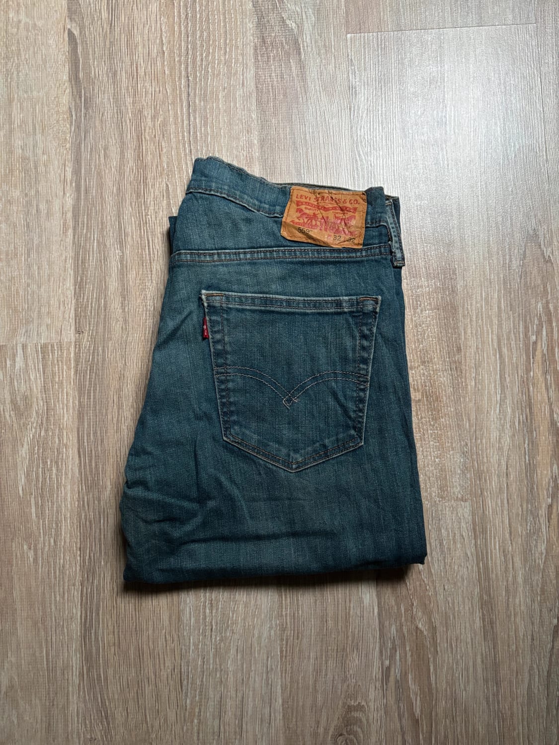 đź›’Jean Levi's 559 W32 L32đź›’