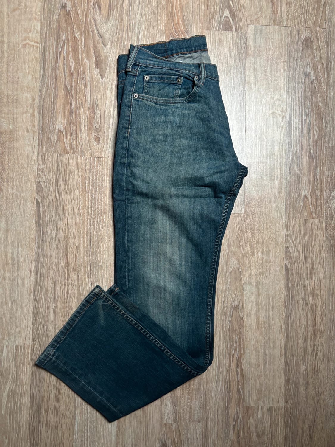 đź›’Jean Levi's 559 W32 L32đź›’