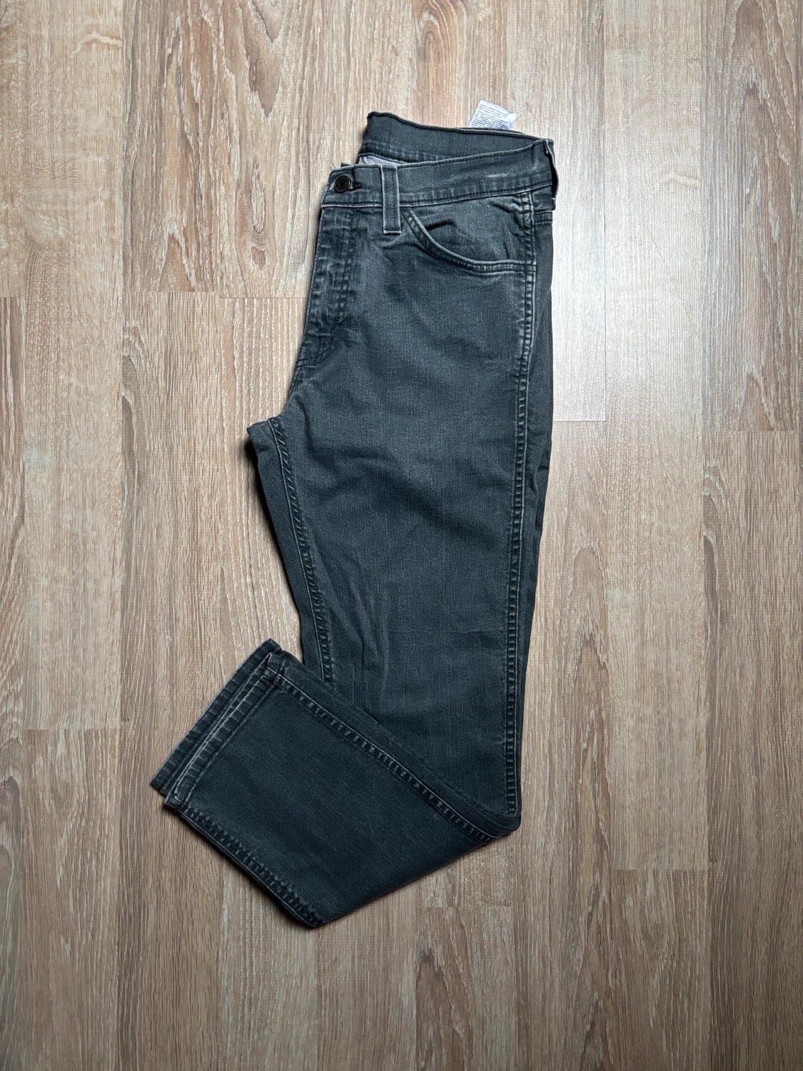 đź›’Jean Levi's 541 W32 L30đź›’