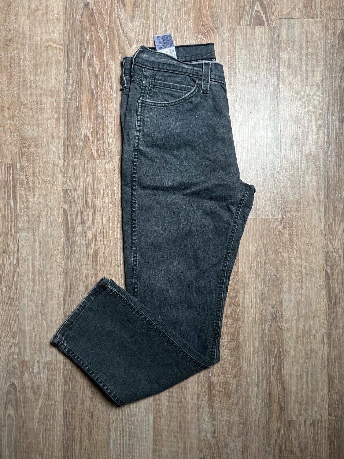 đź›’Jean Levi's 541 W32 L30đź›’