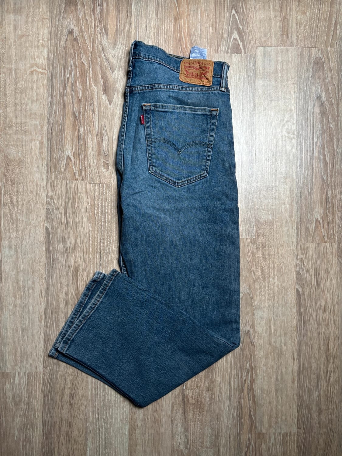 đź›’Jean Levi's 559 W36 L30đź›’