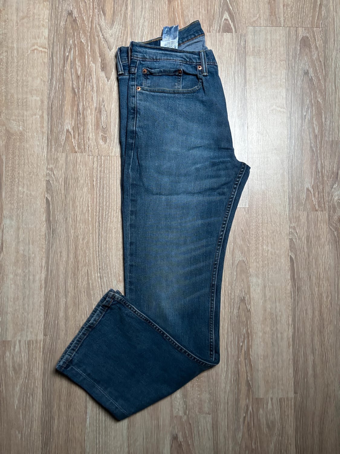 đź›’Jean Levi's 559 W34 L32đź›’