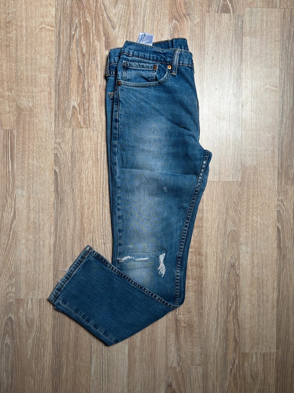 đź›’Jean Levi's W34 L29đź›’