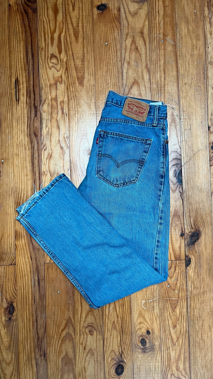 đź›’Jean Levi's 516 W31 L32đź›’