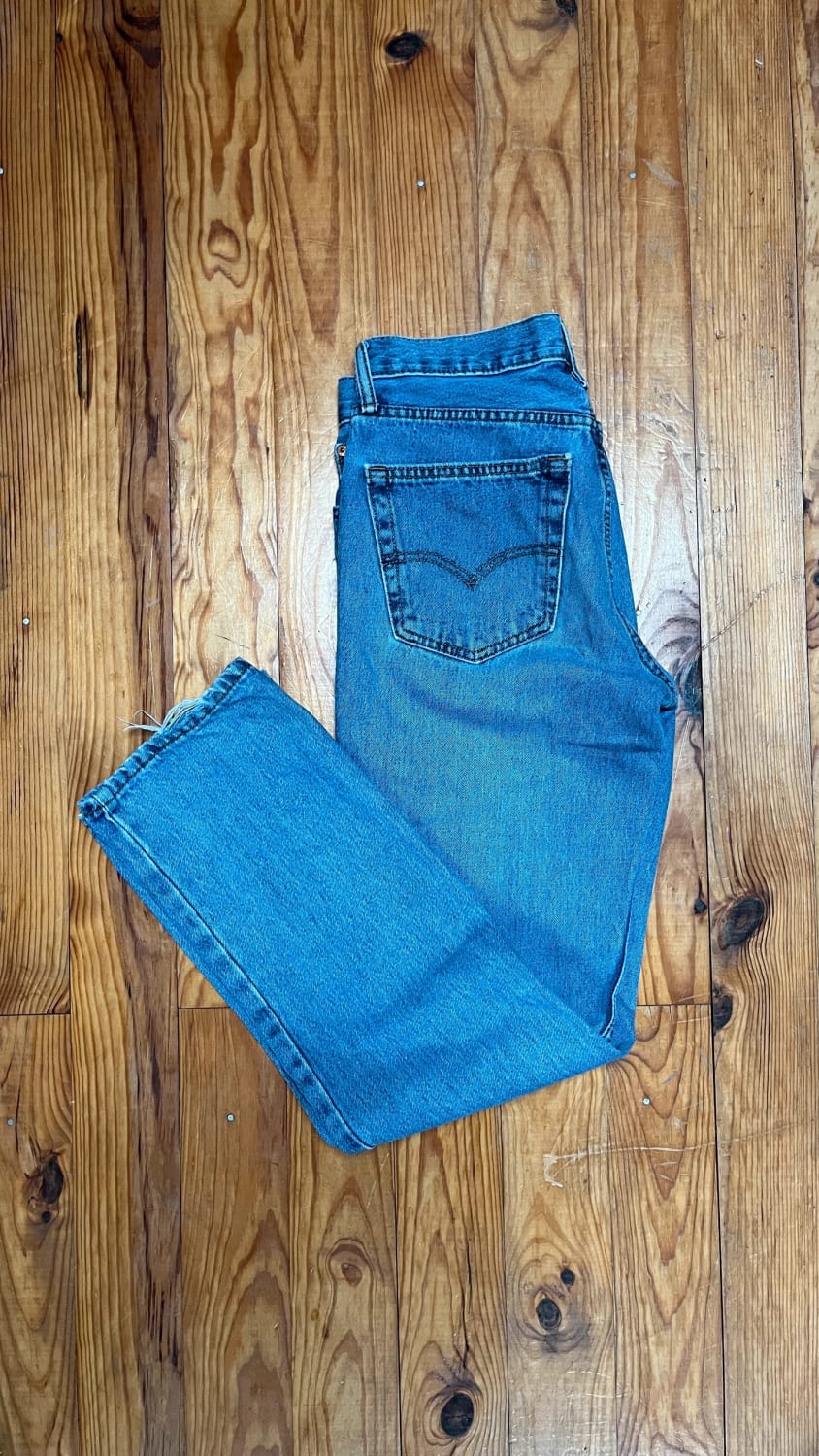 đź›’Jean Levi's 516 W31 L32đź›’