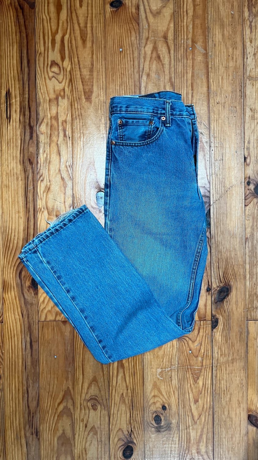 đź›’Jean Levi's 516 W31 L32đź›’
