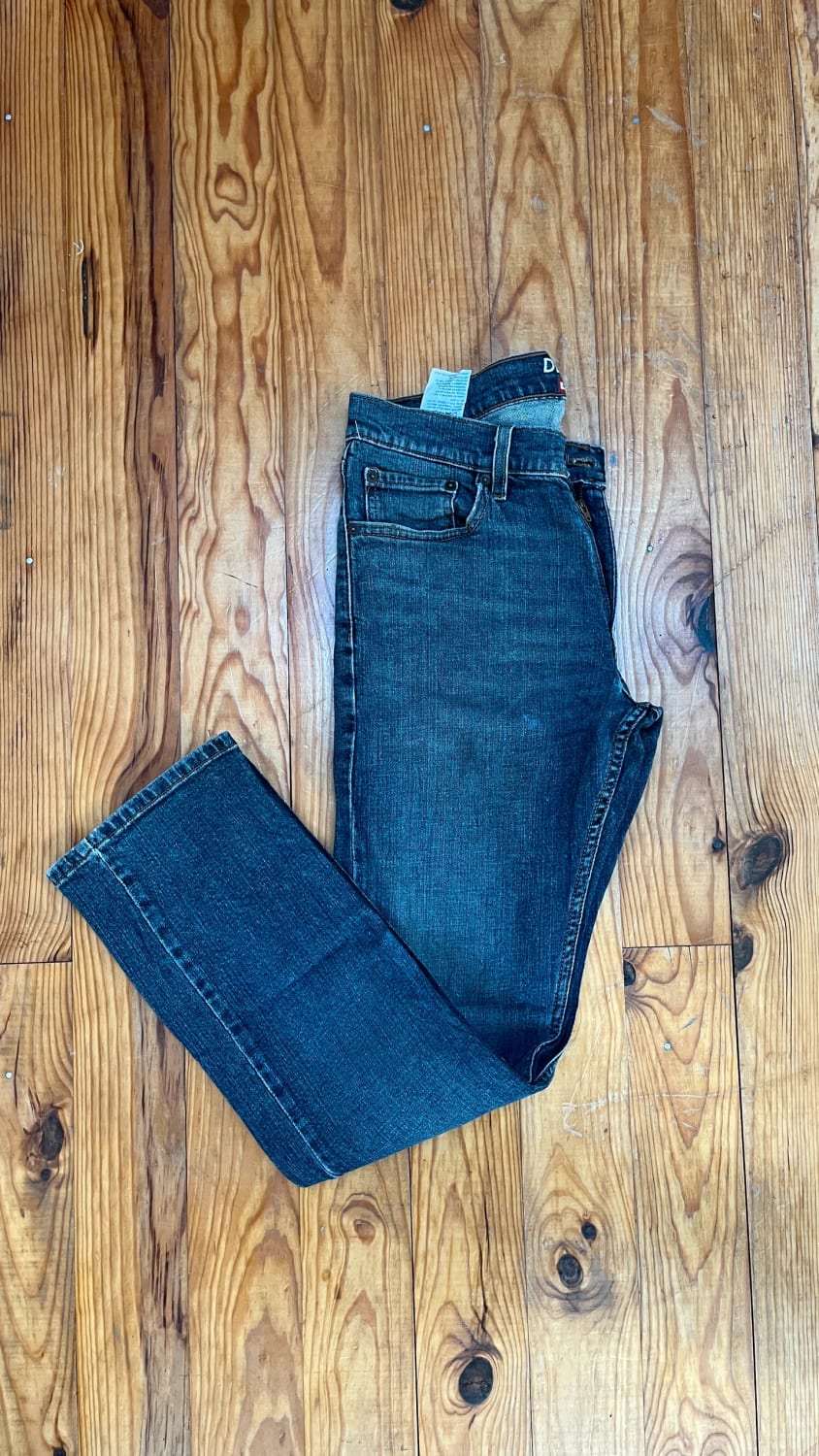 đź›’Jean Levi's W30 L30đź›’