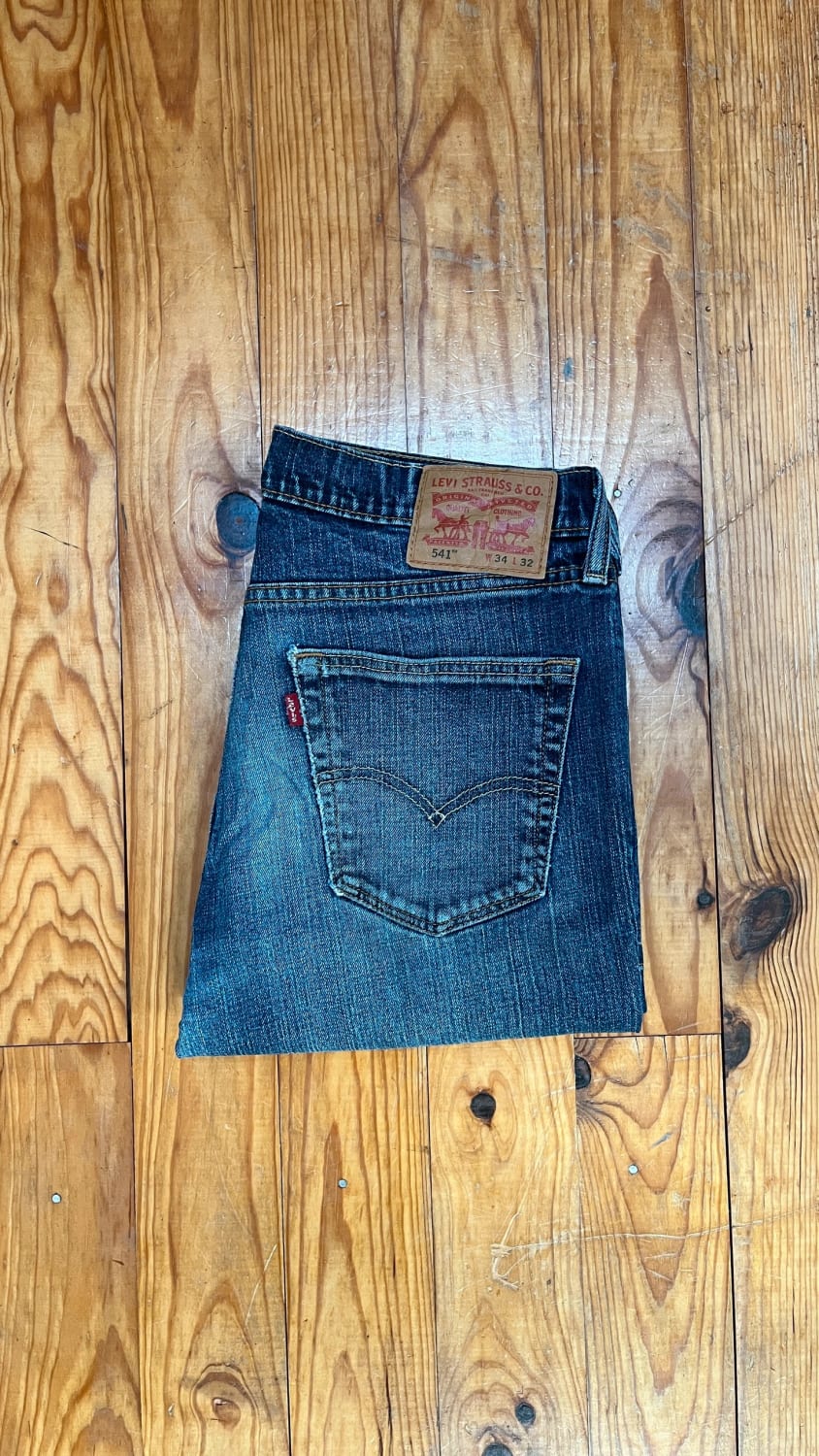 đź›’Jean Levi's 541 W34 L32đź›’