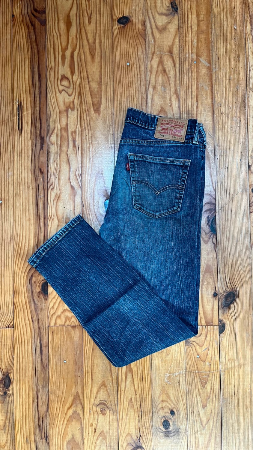 đź›’Jean Levi's 541 W34 L32đź›’