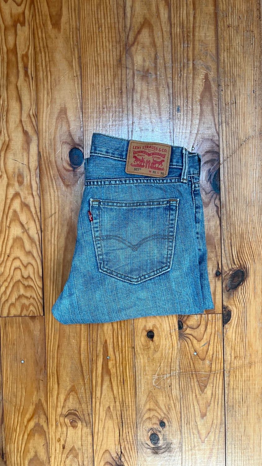 đź›’Jean Levi's 527 W31 L30đź›’