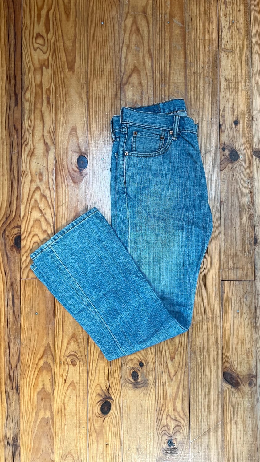 đź›’Jean Levi's 527 W31 L30đź›’