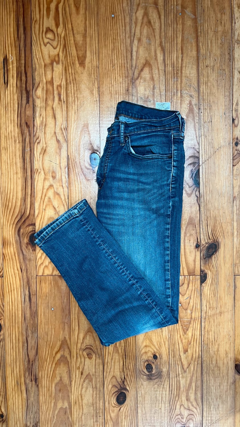 đź›’Jean Levi's 541 W31 L32đź›’