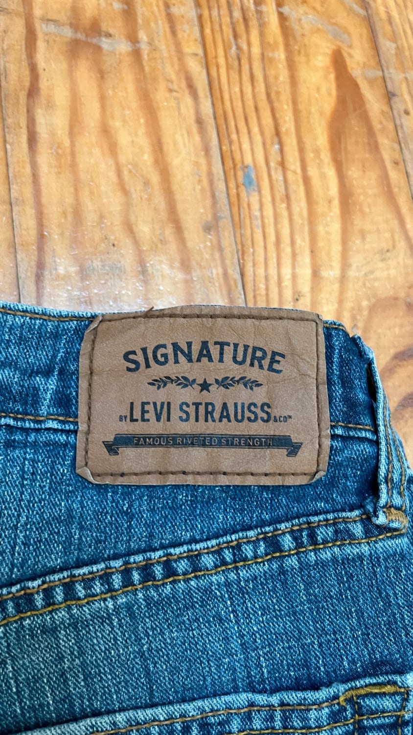 đź›’Jean Levi's W30 L30đź›’