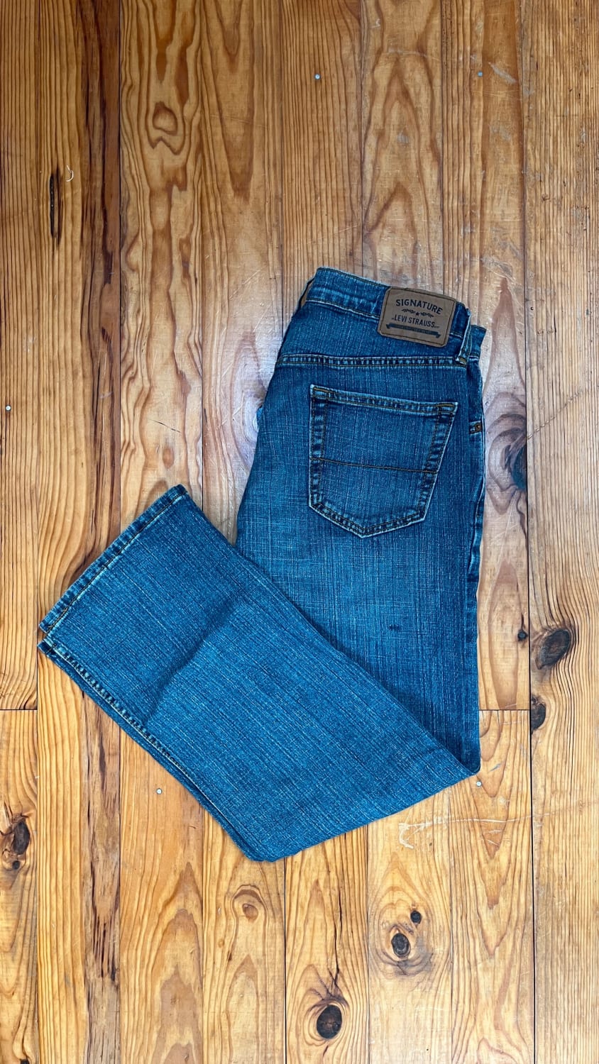đź›’Jean Levi's W30 L30đź›’