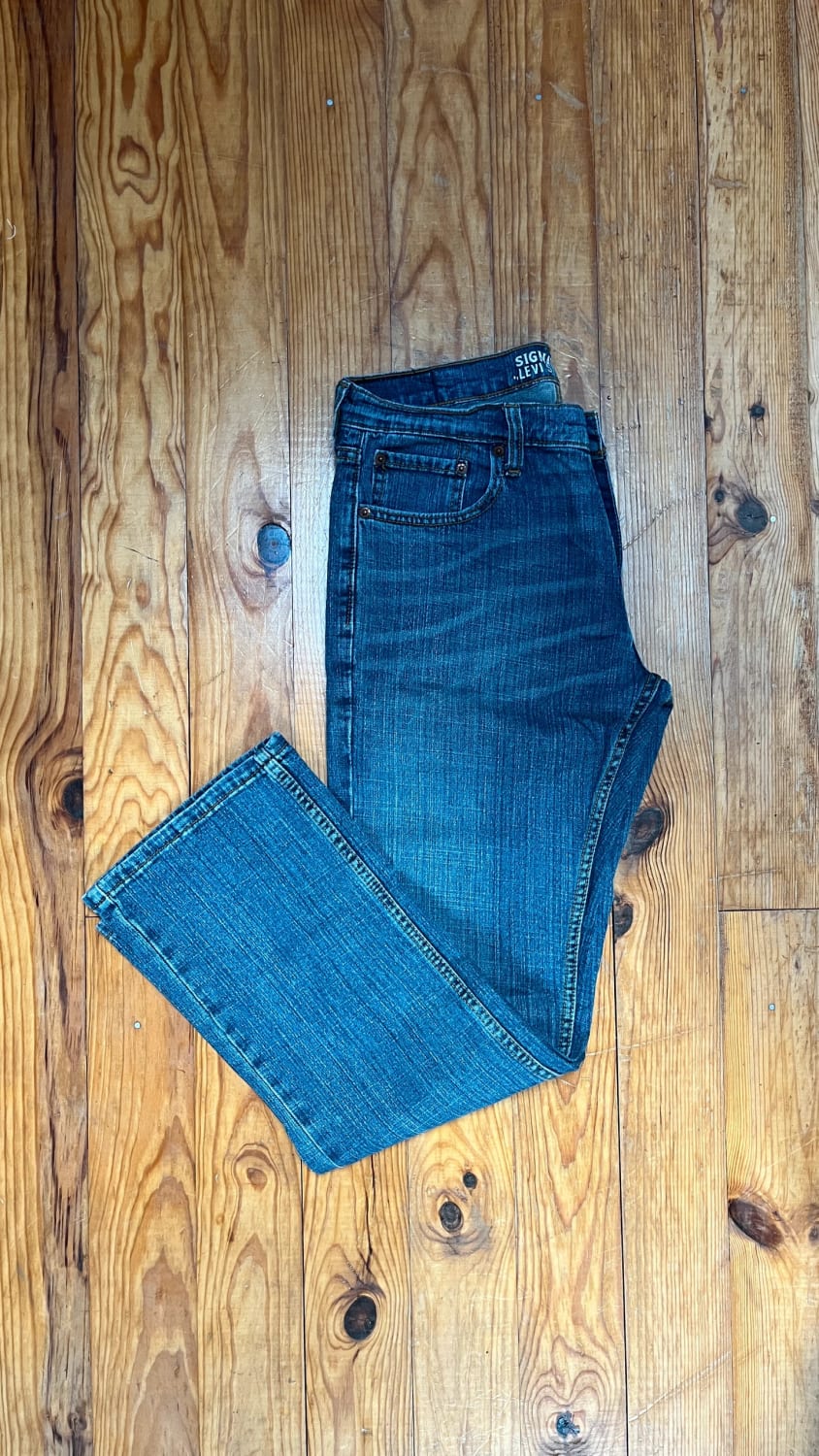 đź›’Jean Levi's W30 L30đź›’