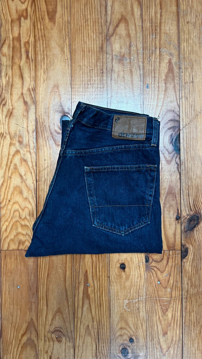 đź›’Jean Levi's W34 L29đź›’