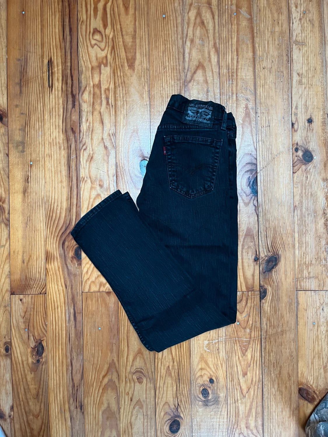 đź›’Jean Levi's W29 L32đź›’