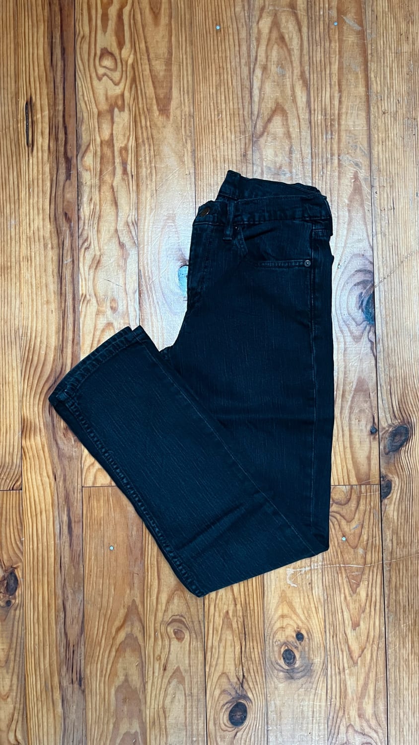đź›’Jean Levi's W29 L32đź›’