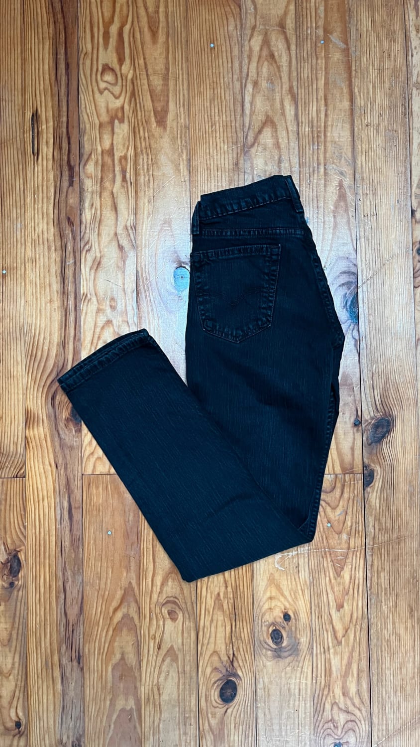 đź›’Jean Levi's W29 L32đź›’