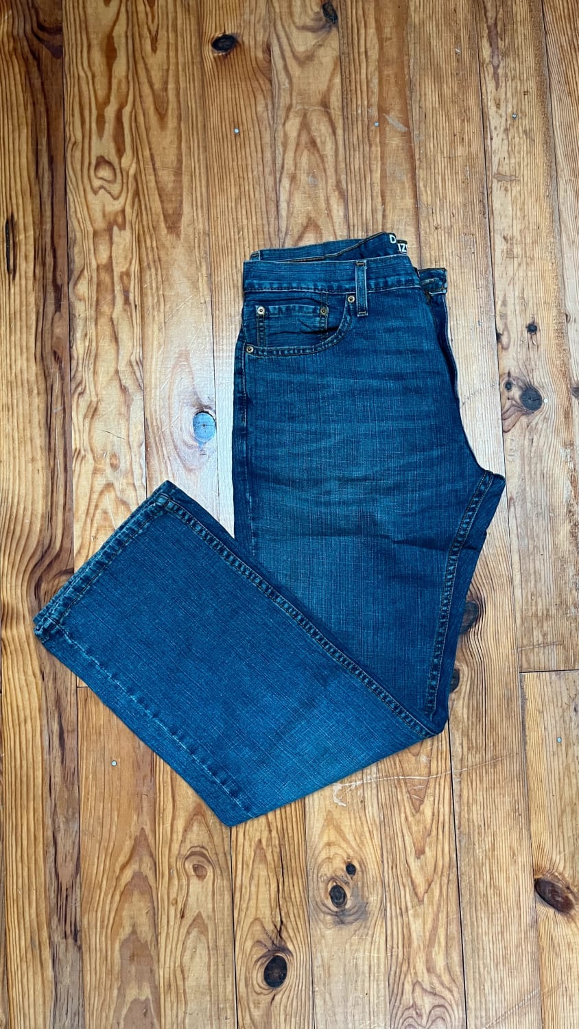 đź›’Jean Levi's W36 L32đź›’