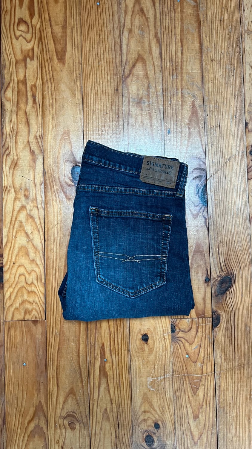 đź›’Jean Levi's W36 L32đź›’