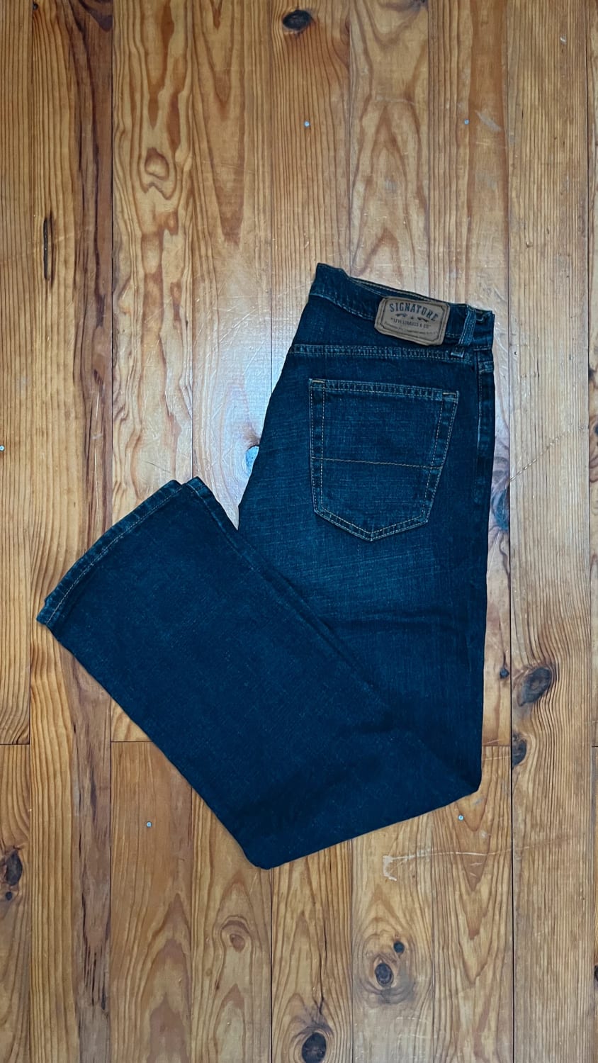 đź›’Jean Levi's W32 L32đź›’