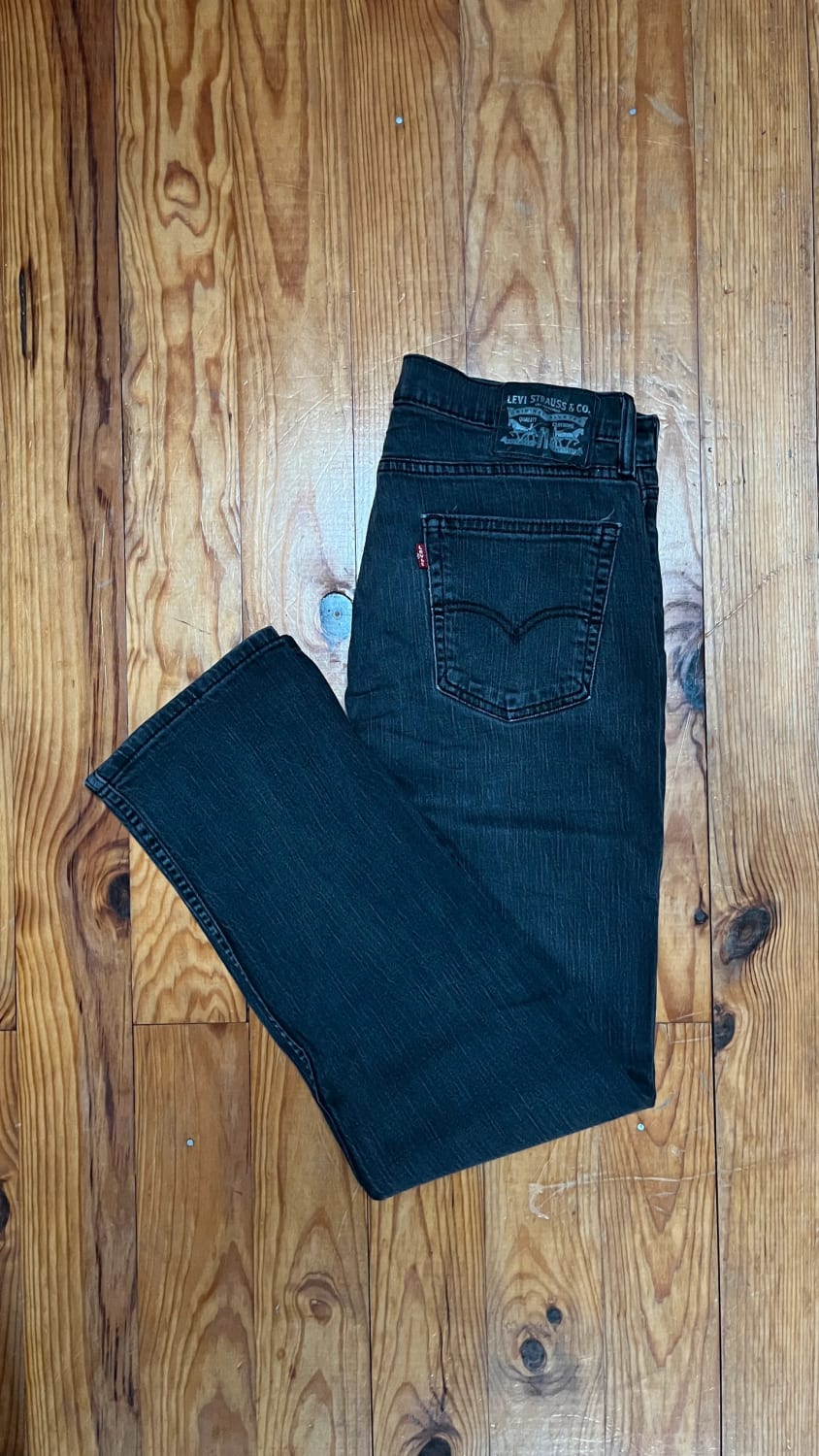 đź›’Jean Levi's W32 L32đź›’