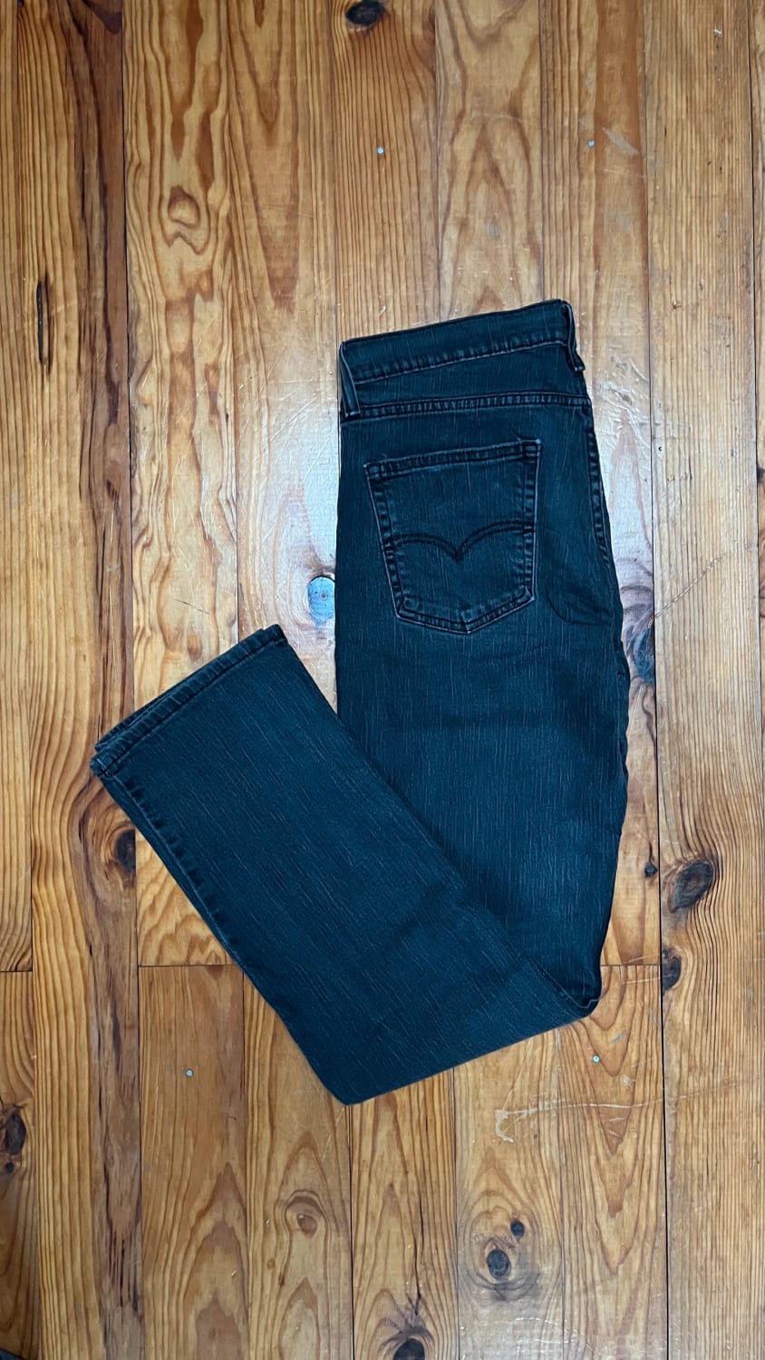 đź›’Jean Levi's W32 L32đź›’