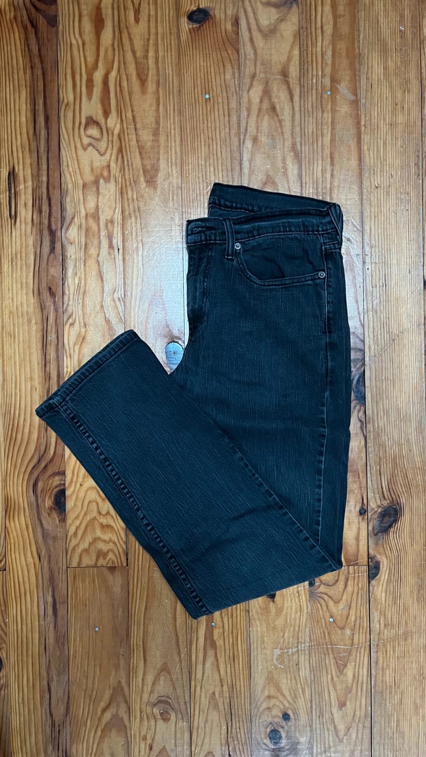đź›’Jean Levi's W32 L32đź›’