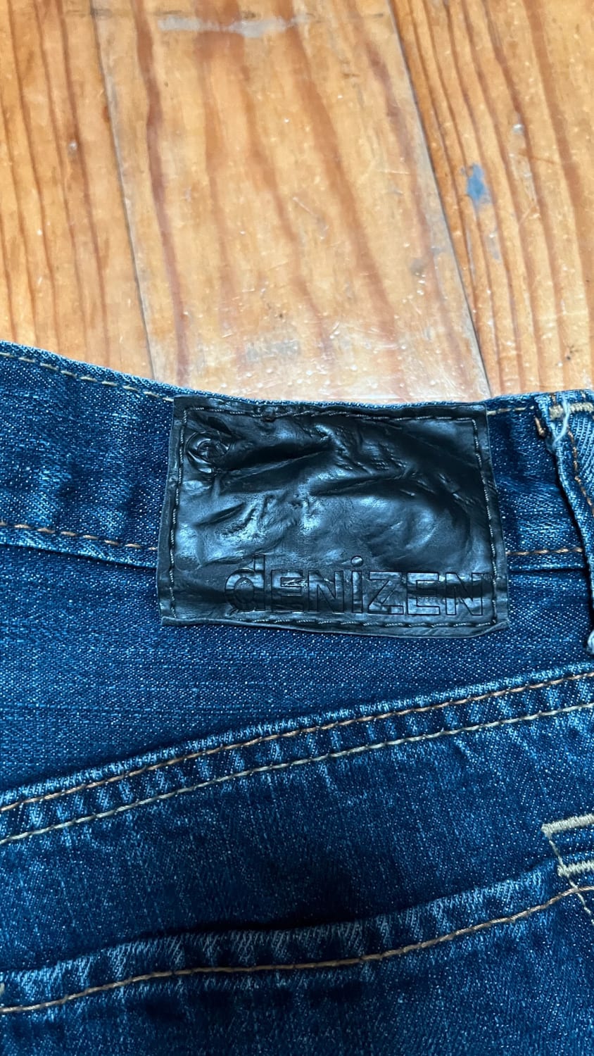 đź›’Jean Levi's W30 L32đź›’