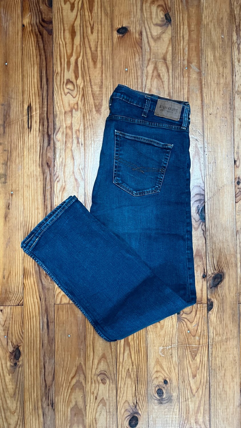 đź›’Jean Levi's W38 L34đź›’