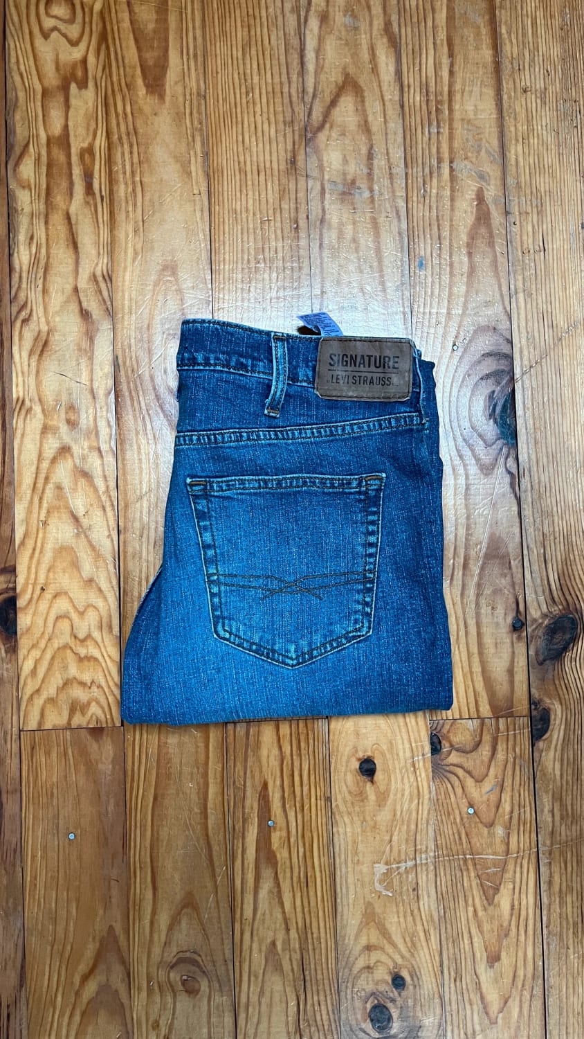 đź›’Jean Levi's W34 L30đź›’