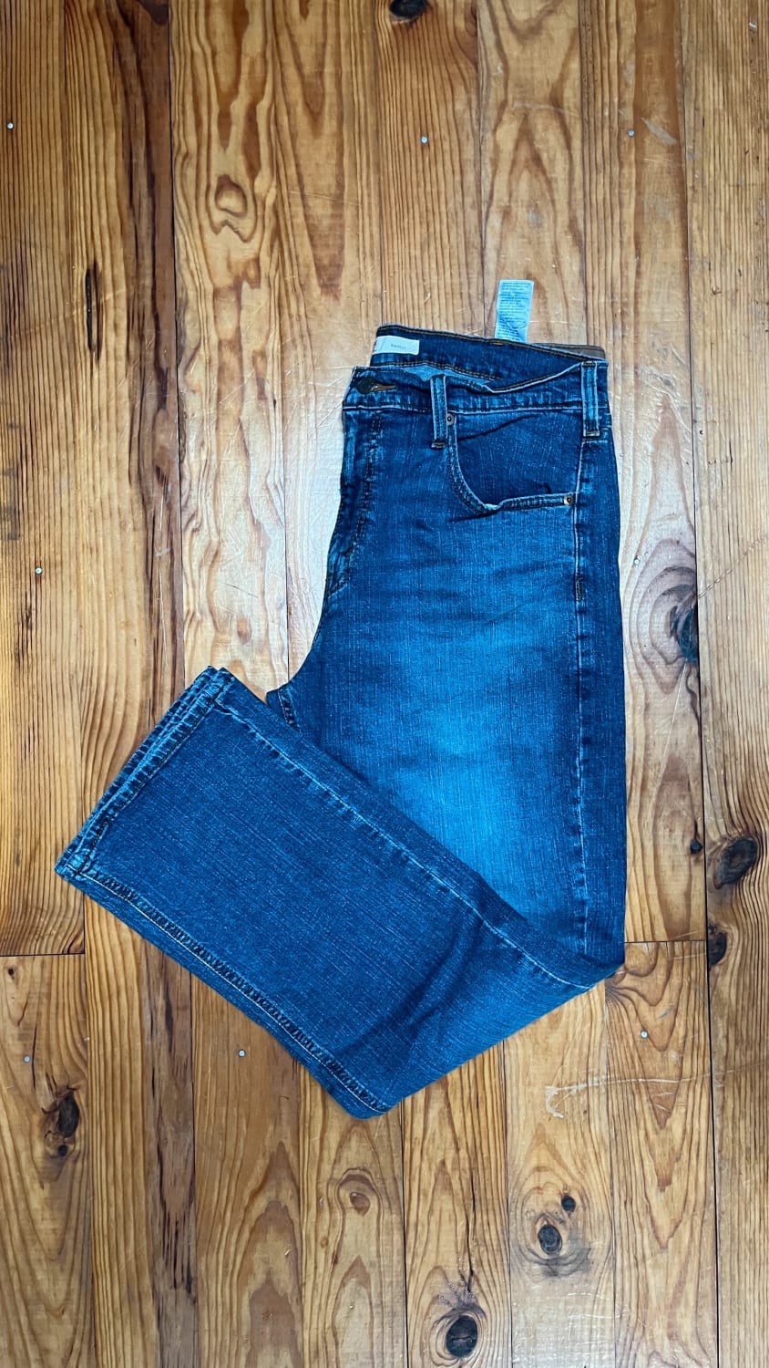 đź›’Jean Levi's W34 L30đź›’