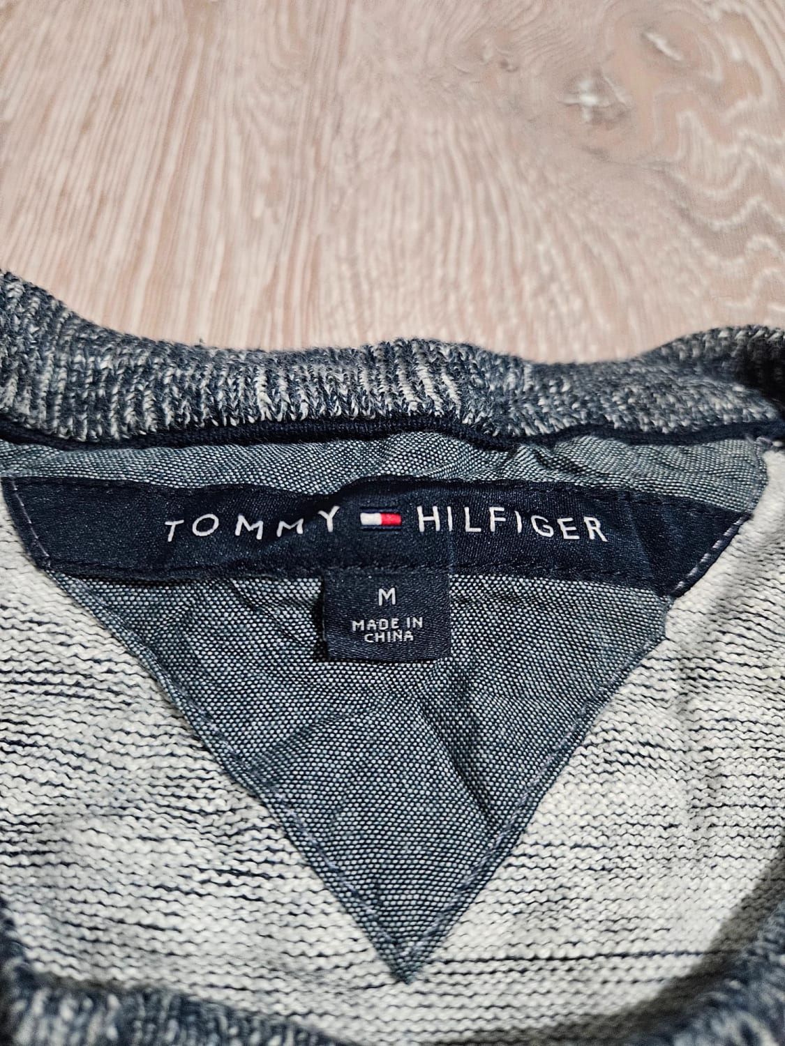 đź›’Pull Tommy Hilfiger Taille M Homme đź›’