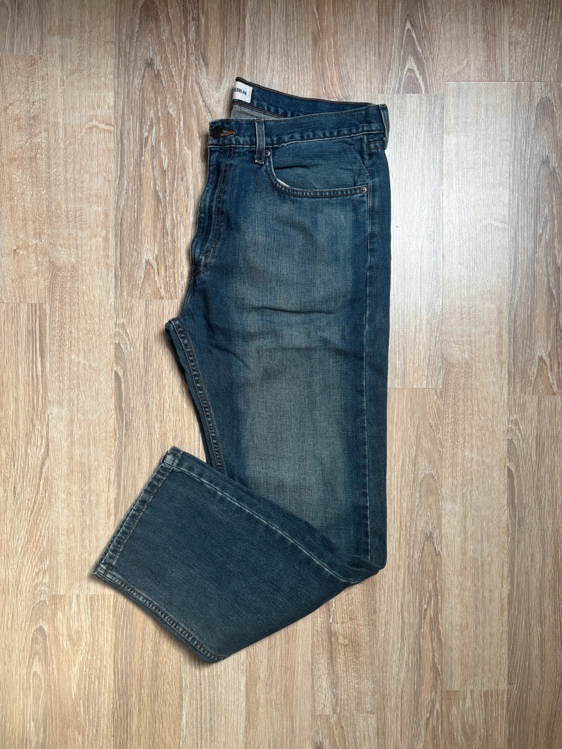 đź›’Jean Levi's W36 L30đź›’