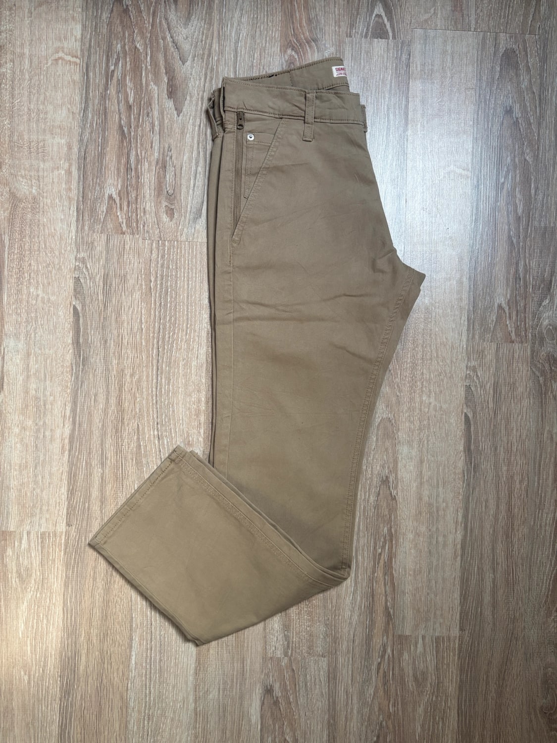 đź›’Jean Levi's W30 L32đź›’