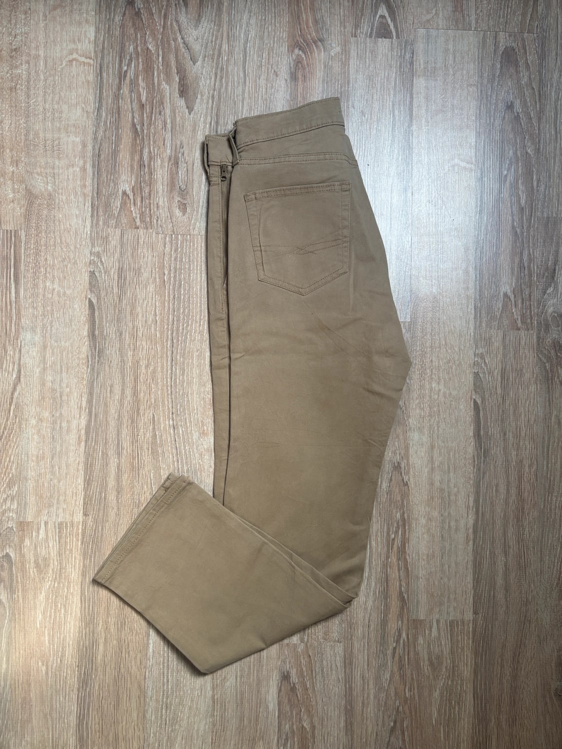 đź›’Jean Levi's W30 L32đź›’