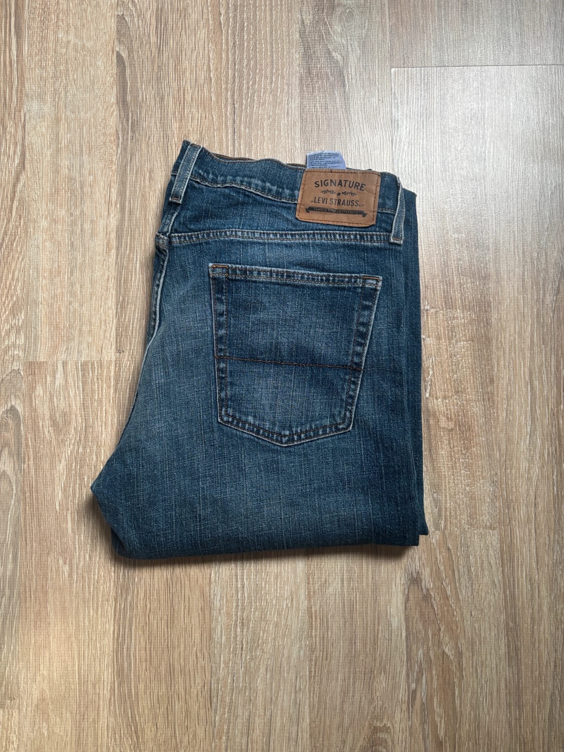 đź›’Jean Levi's W36 L34đź›’