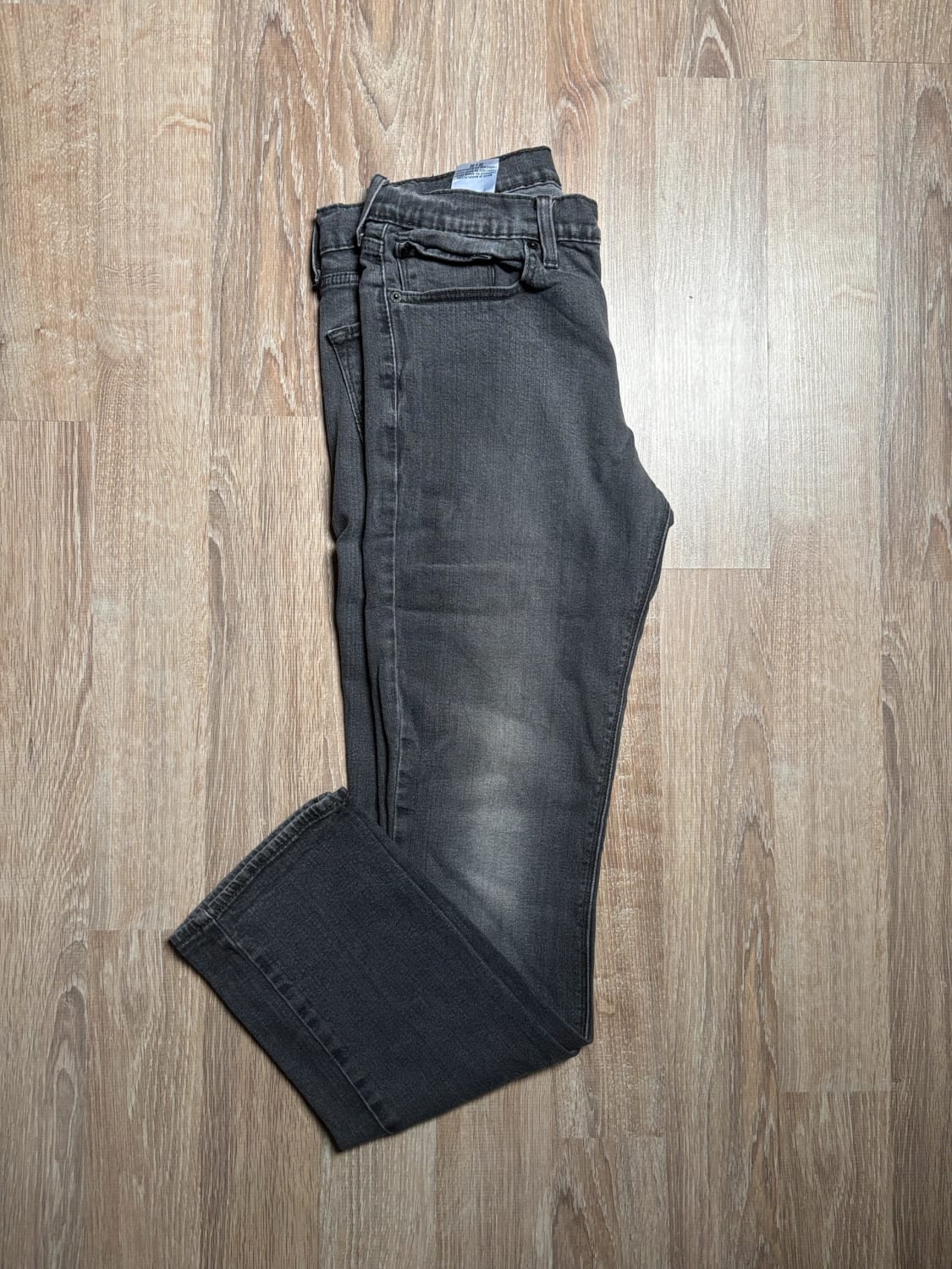 đź›’Jean Levi's W32 L32đź›’