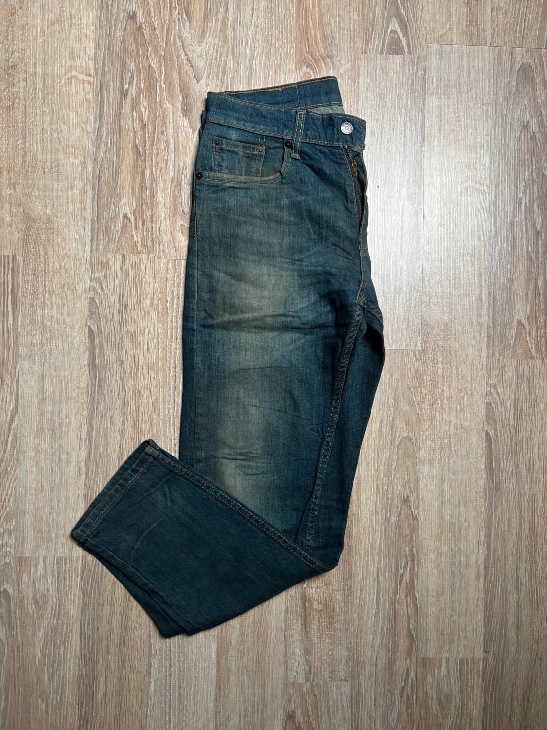 đź›’Jean Levi's 502 W30 L30đź›’