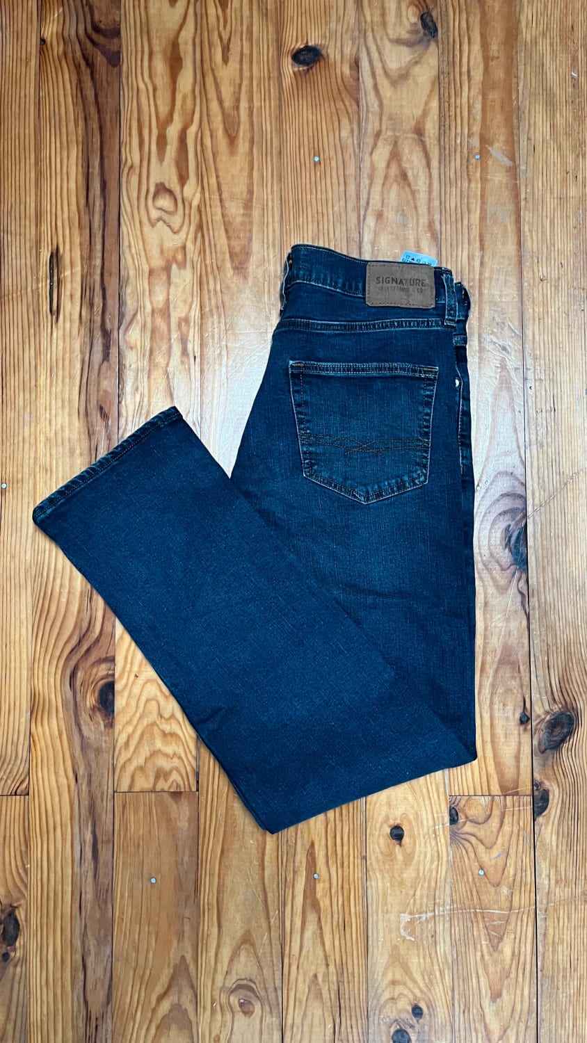 đź›’Jean Levi's W34 L32đź›’