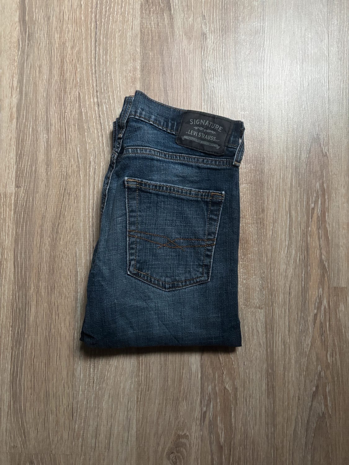 đź›’Jean Levi's W29 L30đź›’