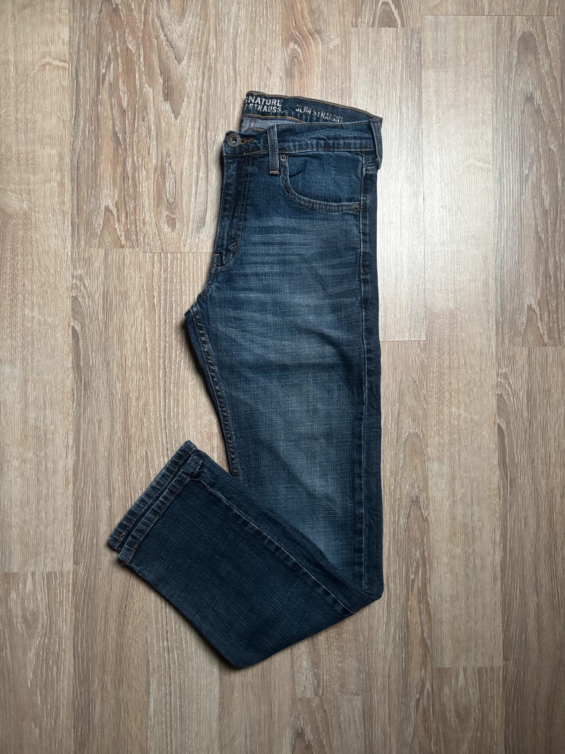 đź›’Jean Levi's W29 L30đź›’