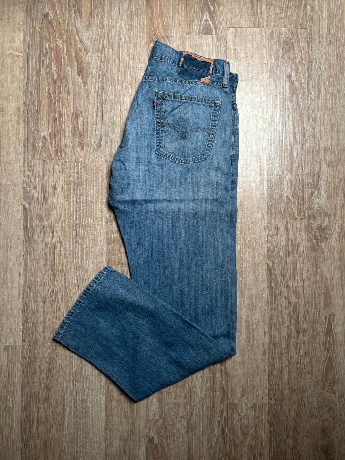 đź›’Jean Levi's W34 L32đź›’